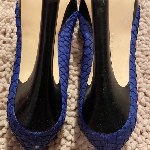 Calvin Klein Blue Snakeskin Heels - Picture 7 of 8